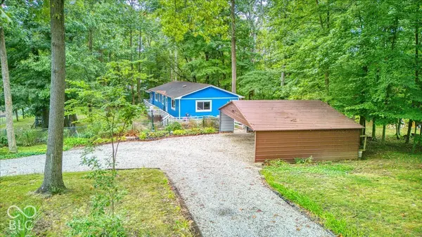 8608 S Providence DR, Nineveh, IN 46164