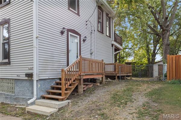 5129 S Compton AVE, St Louis, MO 63111