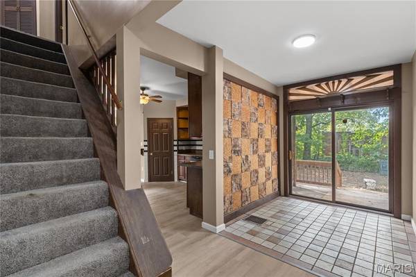 5129 S Compton AVE, St Louis, MO 63111