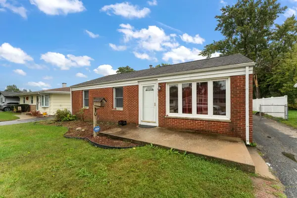 135 Laura LN, Thornton, IL 60476