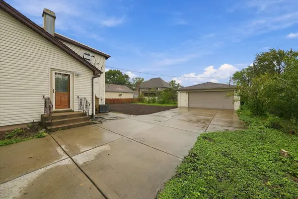 8937 Mcvicker AVE, Oak Lawn, IL 60453