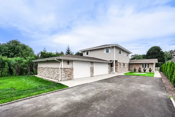 1325 E Lake AVE, Glenview, IL 60025