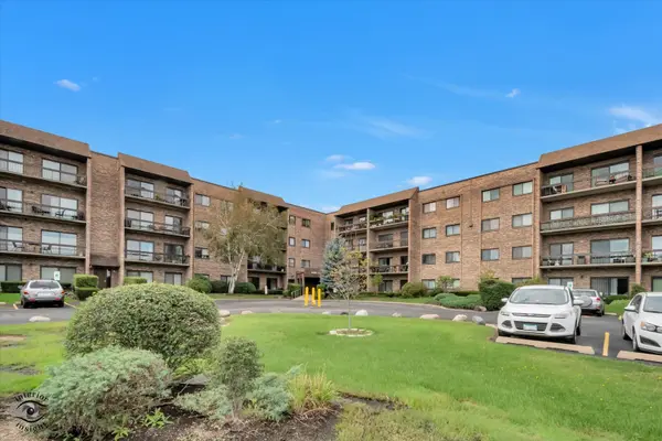 1400 N Elmhurst RD #119, Mount Prospect, IL 60056