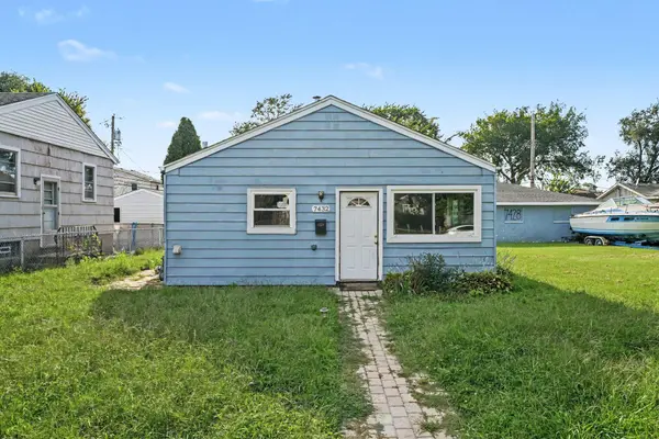 7432 Beech AVE, Hammond, IN 46324