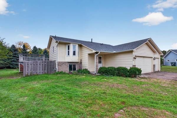 7536 165th ST W, Lakeville, MN 55044