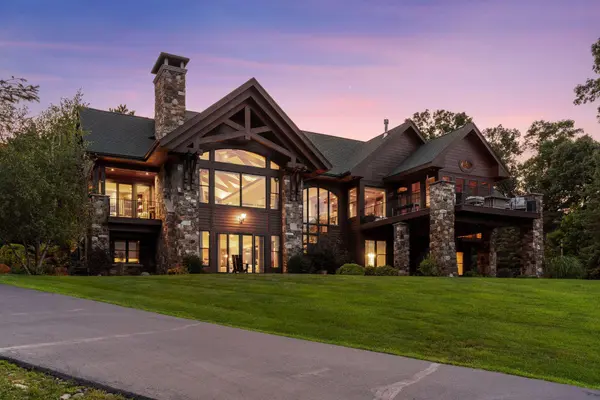 2534 Stagecoach TRL S, Afton, MN 55001