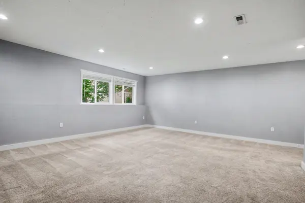 953 Wilson AVE, Saint Paul, MN 55106