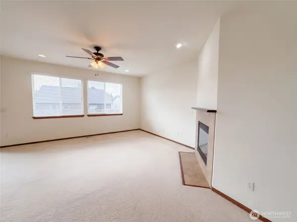7629 201st PL, Kenmore, WA 98028