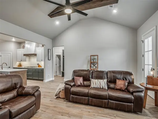 3017 Hollow Crest LN, Norman, OK 73071