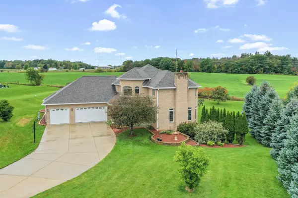 4140 GEMSTONE TRL, Green Bay, WI 54311-9007