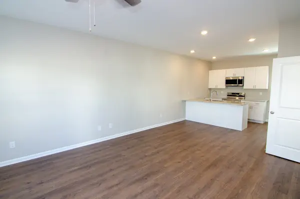 337 Kristen Ct, Columbia, TN 38401