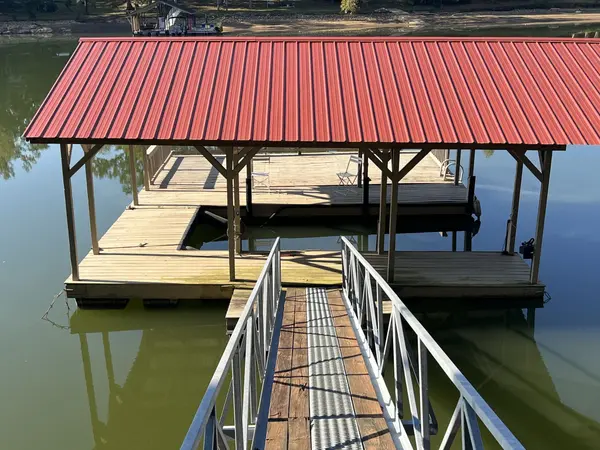 142 Rayahs Way, Quebeck, TN 38579