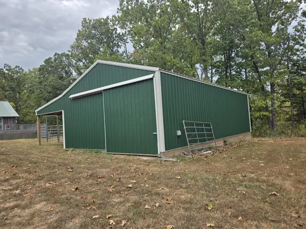 687 County Road 917, Theodosia, MO 65761