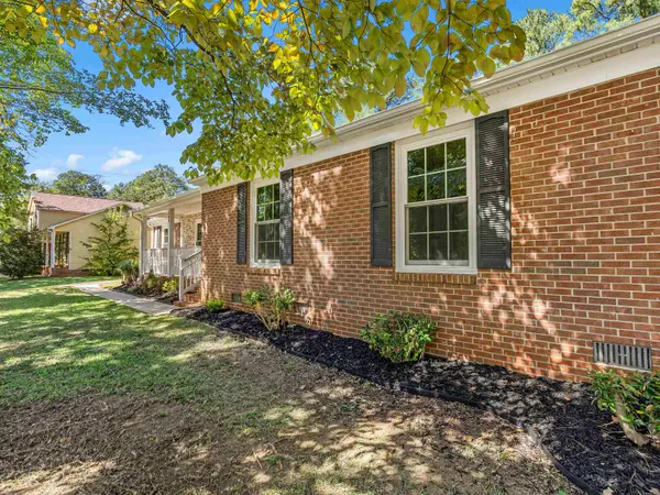 108 Barclay Downs DR, Spartanburg, SC 29301