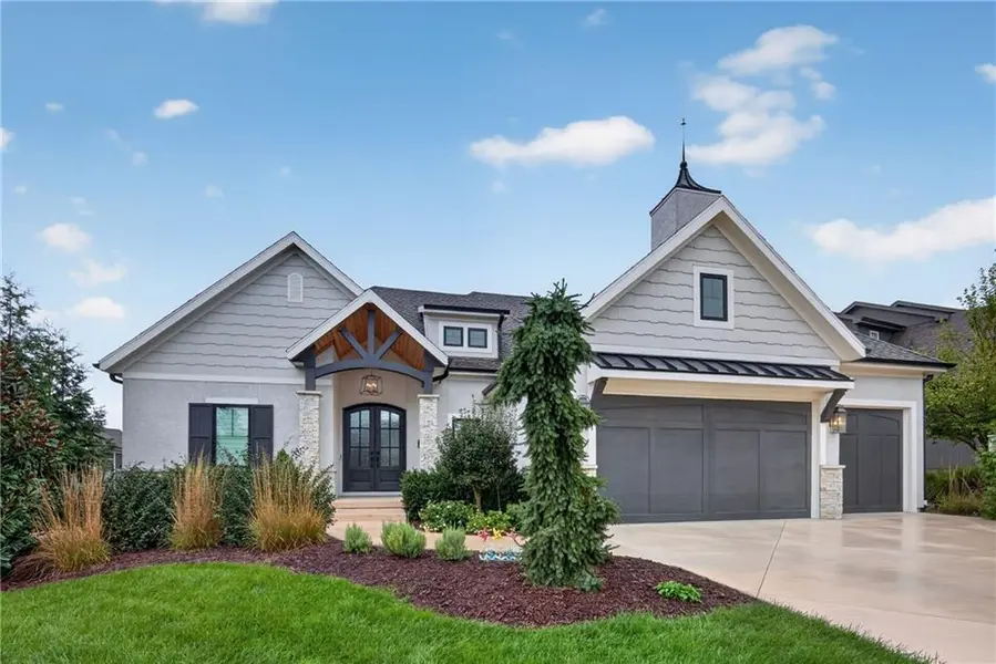12501 W 169th ST, Overland Park, KS 66221