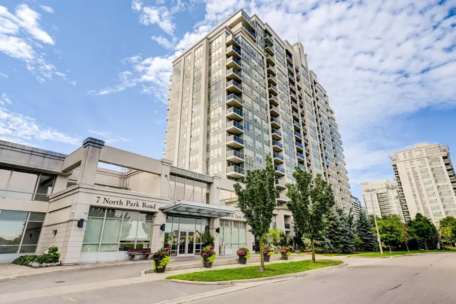 15 North Park RD #1509, Vaughan, ON L4J 0A1