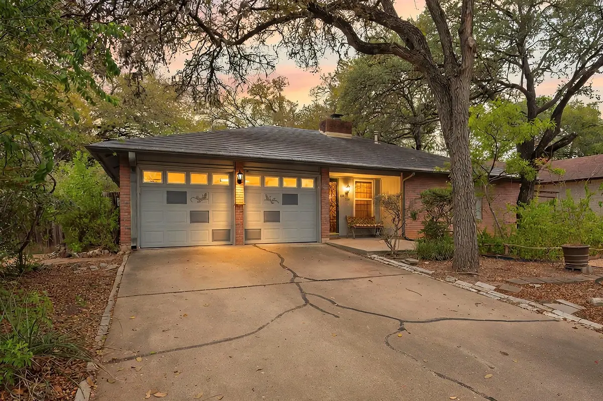 7314 Eganhill DR, Austin, TX 78745