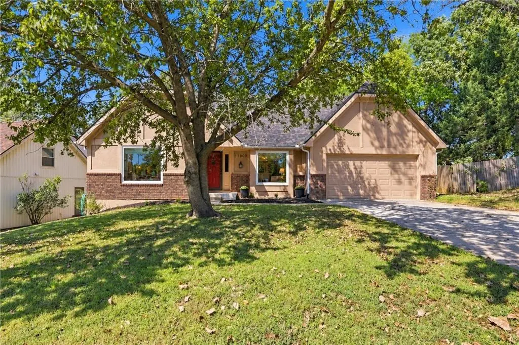 11800 W 99TH TER, Overland Park, KS 66214