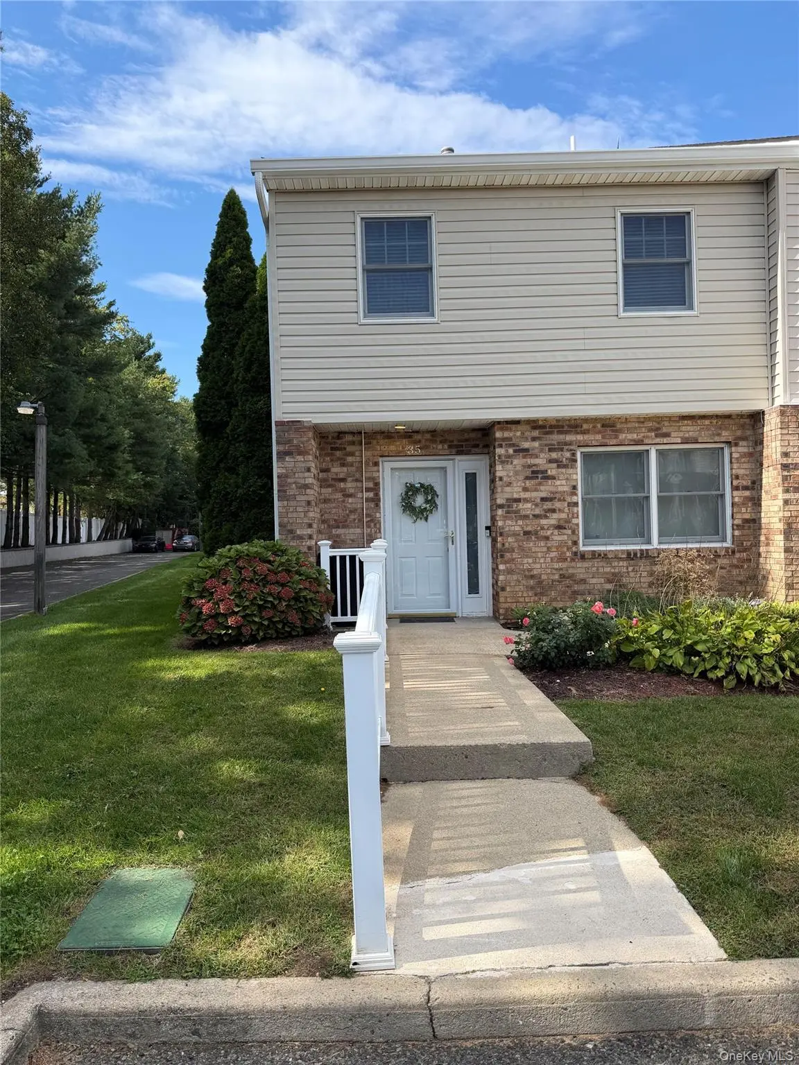1601 Johnson AVE #35, Elmont, NY 11003