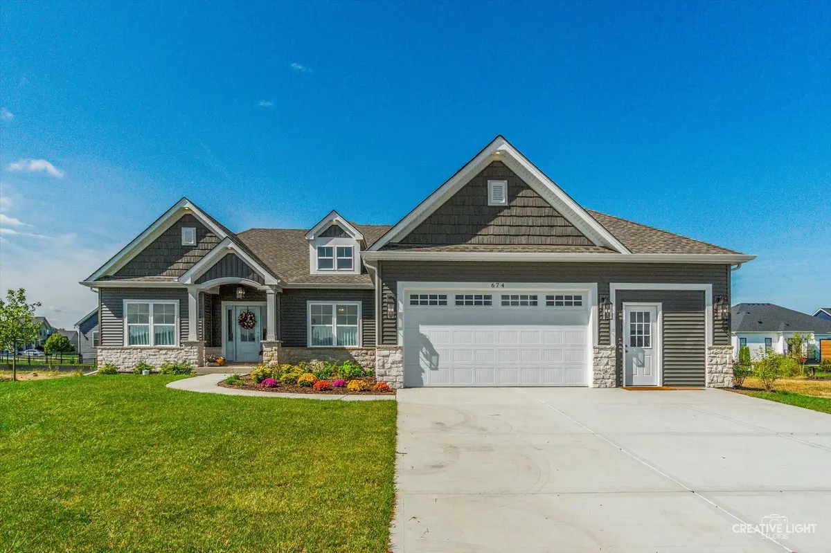 770 Dartmouth LN, Oswego, IL 60543