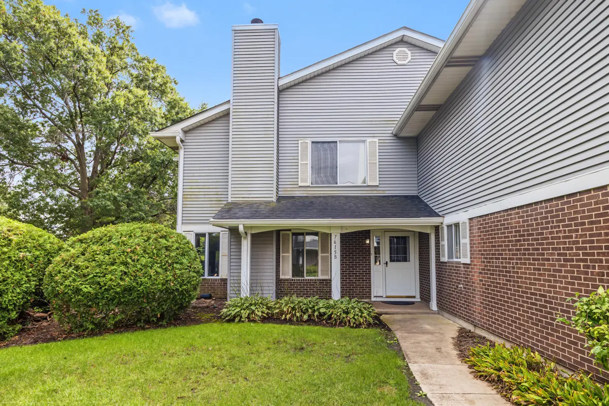 7615 Bristol CT #B, Woodridge, IL 60517