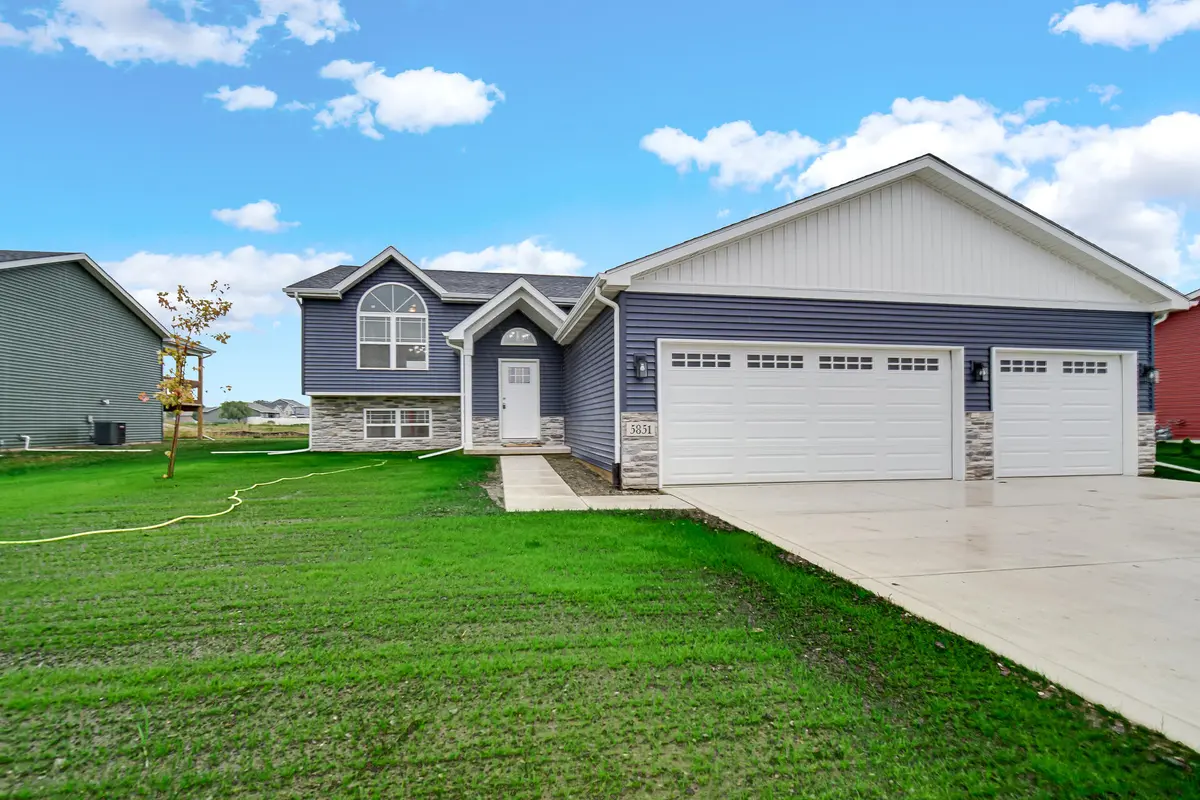 5851 Grand Slam AVE, Portage, IN 46368
