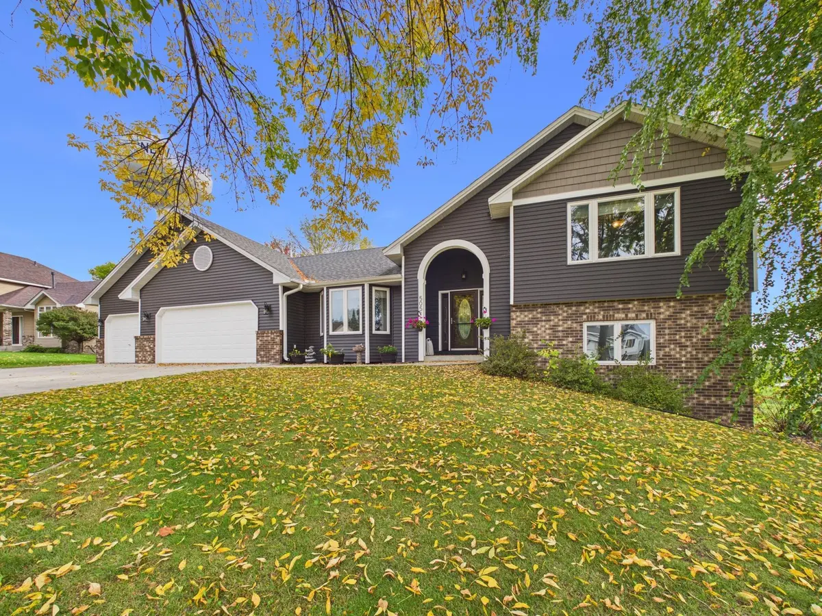 505 Ironwood AVE NE, New Prague, MN 56071