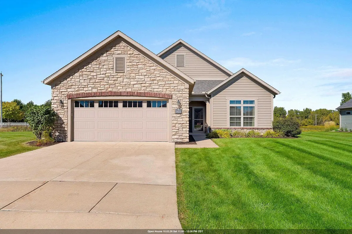 3421 PEPPERGRASS CT, Green Bay, WI 54311