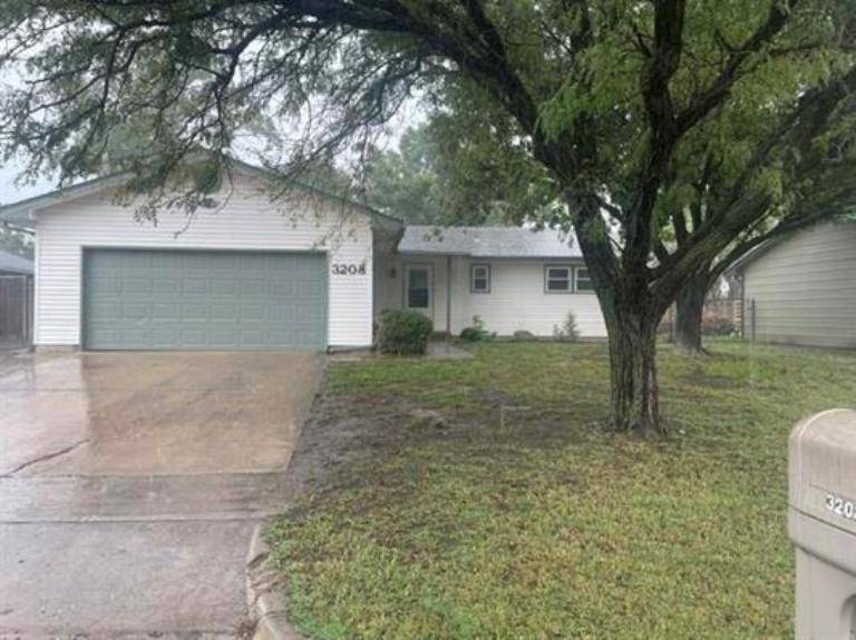 3208 S Kessler, Wichita, KS 67217