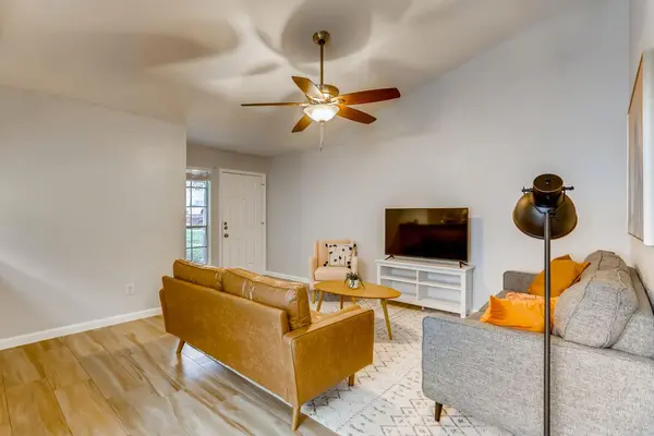 2007 Pipers Field DR #B, Austin, TX 78758