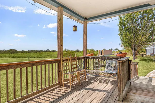 550 County Road 471, Thrall, TX 76578