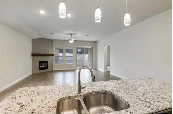218 Gulfton ST, Lakeway, TX 78738