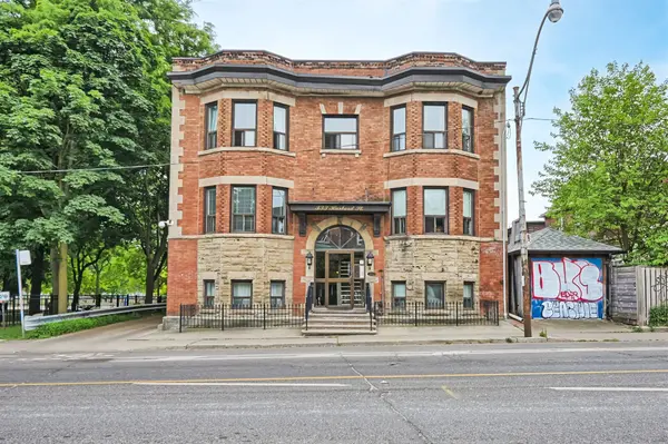 333 Harbord ST #201, Toronto C01, ON M6G 1H3