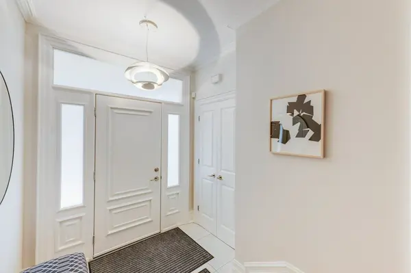 70 Heath ST E, Toronto C09, ON M4T 1S3