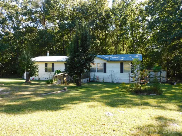 1700 Windsong Forest RD, Clover, SC 29710