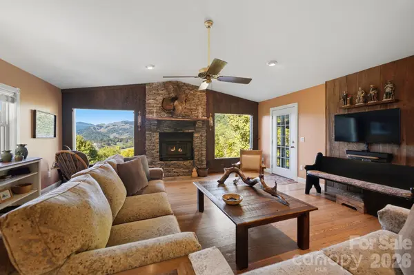 241 Standing Rock CV, Clyde, NC 28721