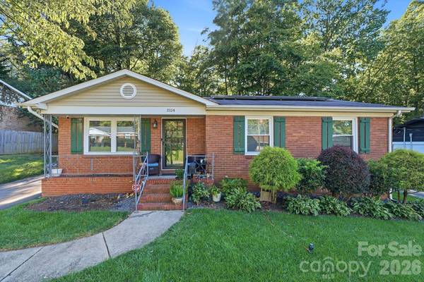 1524 Lanewood PL, Charlotte, NC 28208
