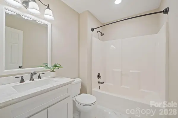 110 Fox Den CIR, Statesville, NC 28677