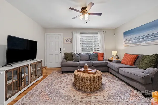 815 Mooresville RD, Salisbury, NC 28144