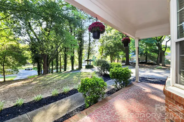 4301 Red Berry CT, Charlotte, NC 28213
