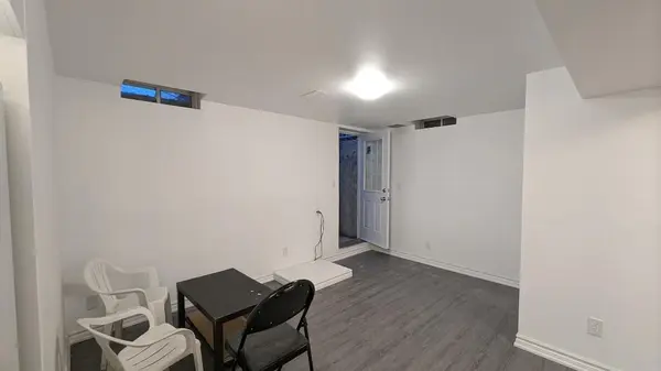 5 Vintage DR #Basement, Whitby, ON L1R 2P4