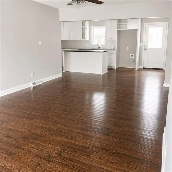 8220 Freeman AVE, Kansas City, KS 66112