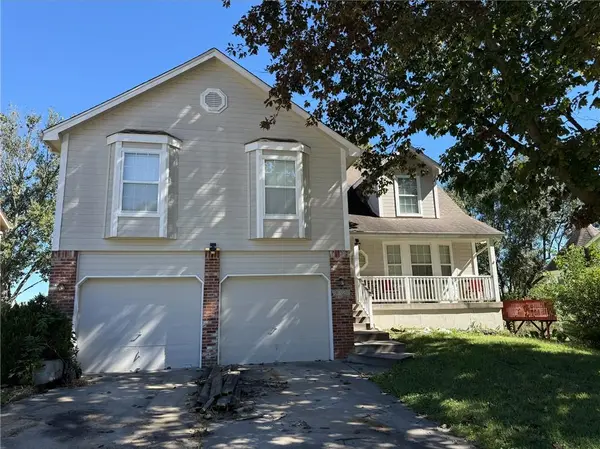 3325 S SIOUX CT, Independence, MO 64057