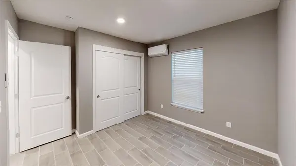 809 N Adams ST, Nevada, MO 64772