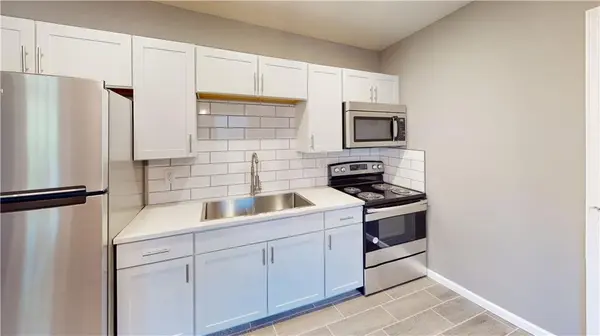 809 N Adams ST, Nevada, MO 64772