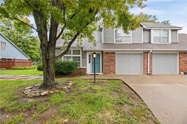2204 Breckenridge DR, Lawrence, KS 66047