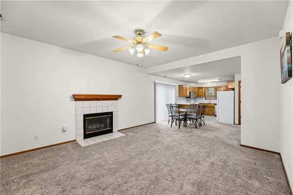 2204 Breckenridge DR, Lawrence, KS 66047
