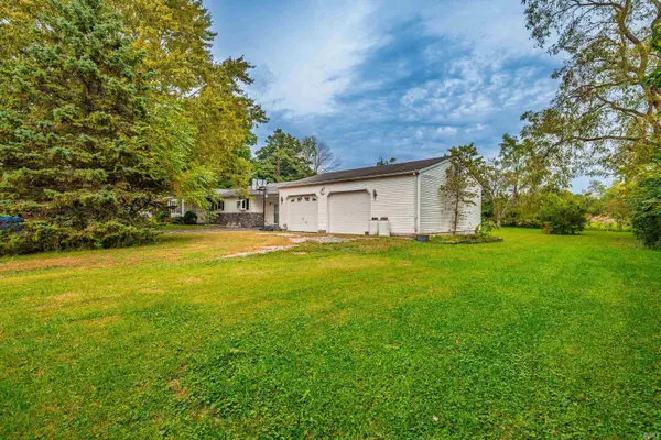 104 N Bennett ST, Muncie, IN 47303