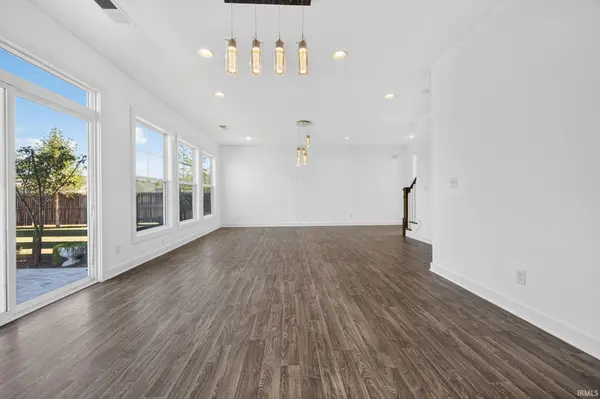 1425 N Niehaus TRL, Huntingburg, IN 47542