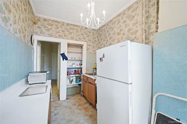 160 Diamond ST, Brooklyn, NY 11222